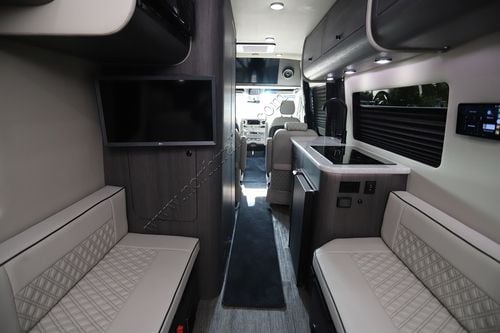 2025 Ogv Luxury V-Rv 7RLA