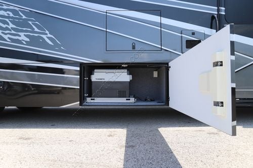 2023 Renegade Rv Valencia 38RB