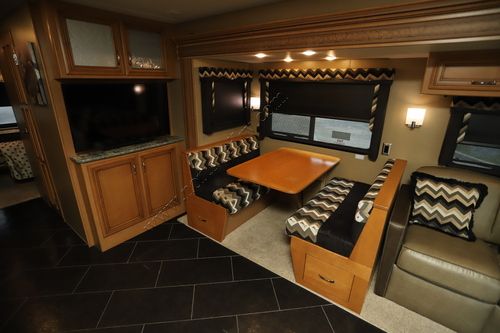 2015 Newmar Bay Star 3308