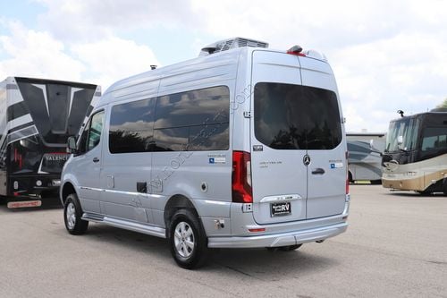 2025 Airstream Interstate 19 E1 Tommy Bahama