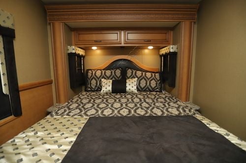 2015 Newmar Bay Star 3308