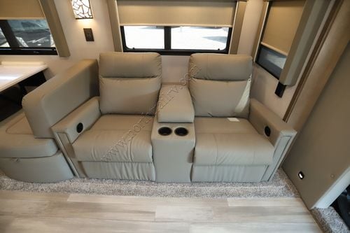 2023 Renegade Rv Valencia 38RB