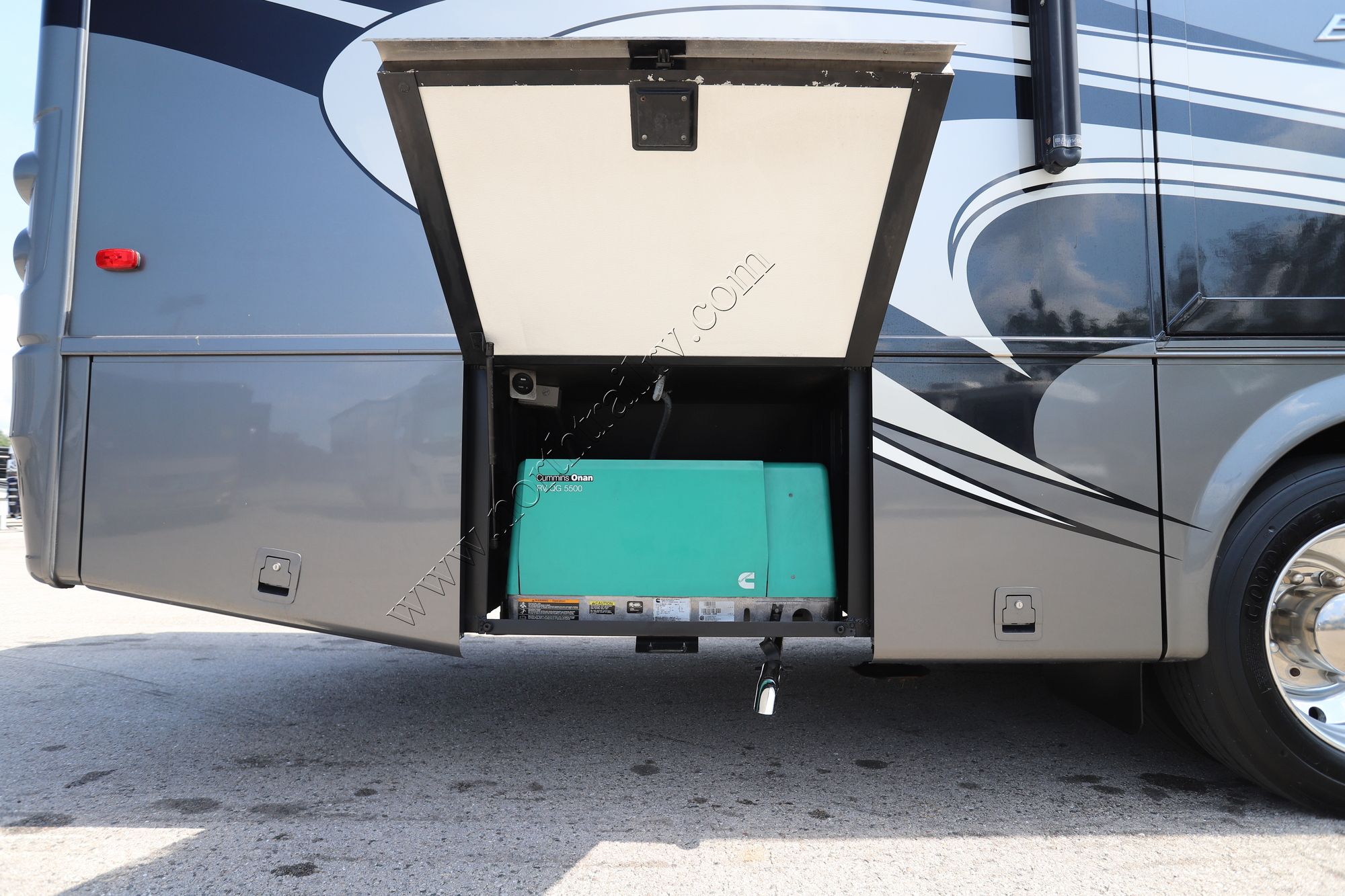 Used 2015 Newmar Bay Star 3308 Class A  For Sale
