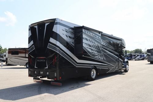 2023 Renegade Rv Valencia 38RB