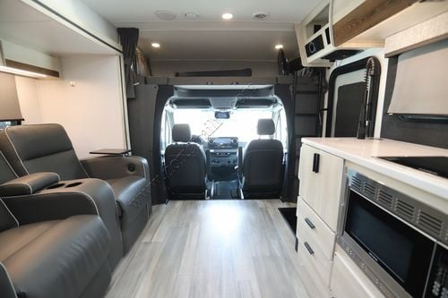 2023 Forest River Sunseeker 2400B