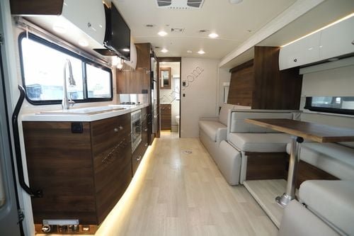 2020 Winnebago Navion 24D