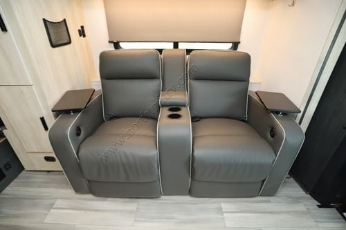 2023 Forest River Sunseeker 2400B