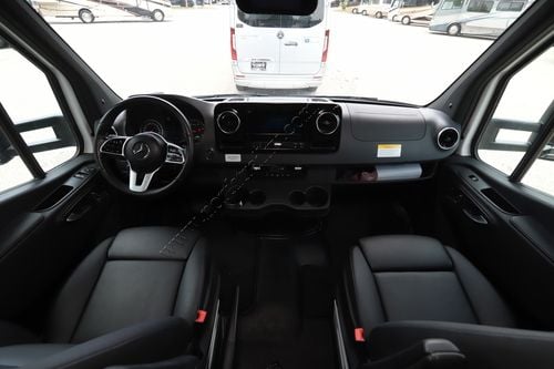 2023 Forest River Sunseeker 2400B