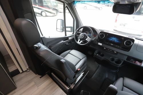 2023 Forest River Sunseeker 2400B