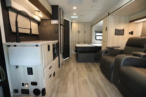 2023 Forest River Sunseeker 2400B