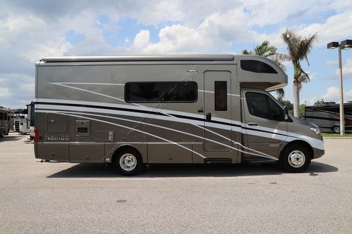 2020 Winnebago Navion 24D