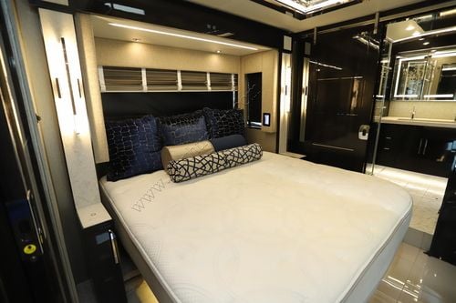 2023 Newmar King Aire 4596