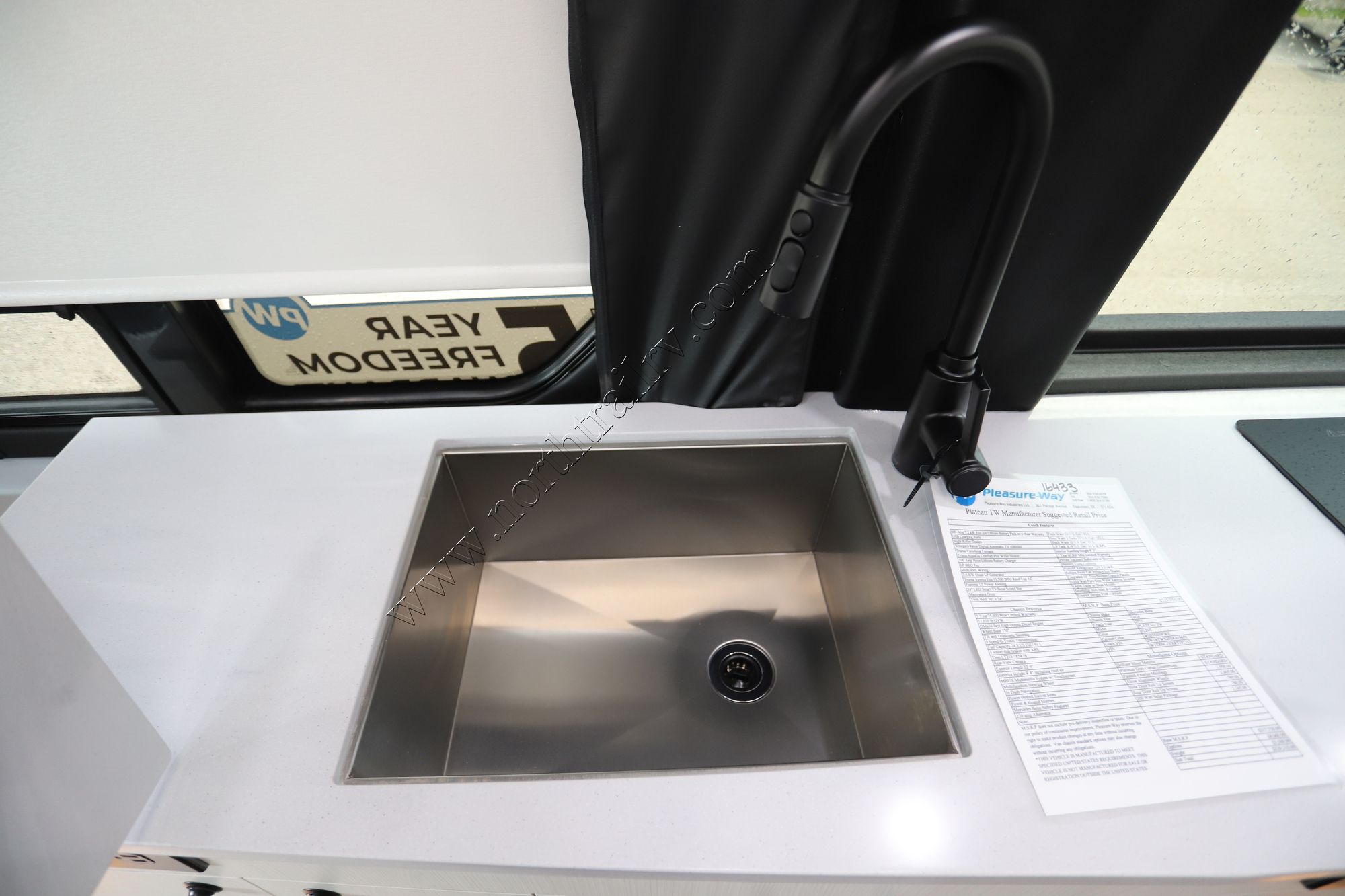 New 2025 Pleasure-Way Plateau TW Class B  For Sale