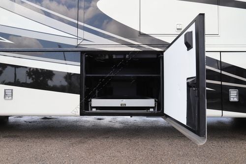2020 Newmar London Aire 4551