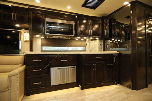 2020 Newmar London Aire 4551