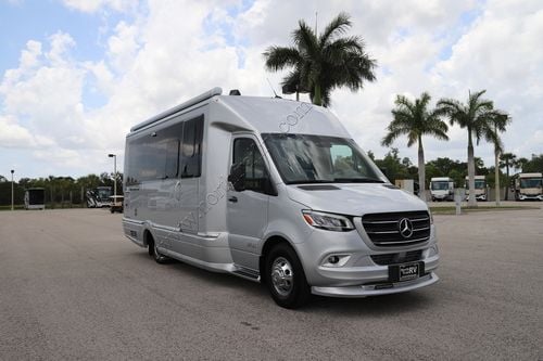 2025 Airstream Atlas Tommy Bahama
