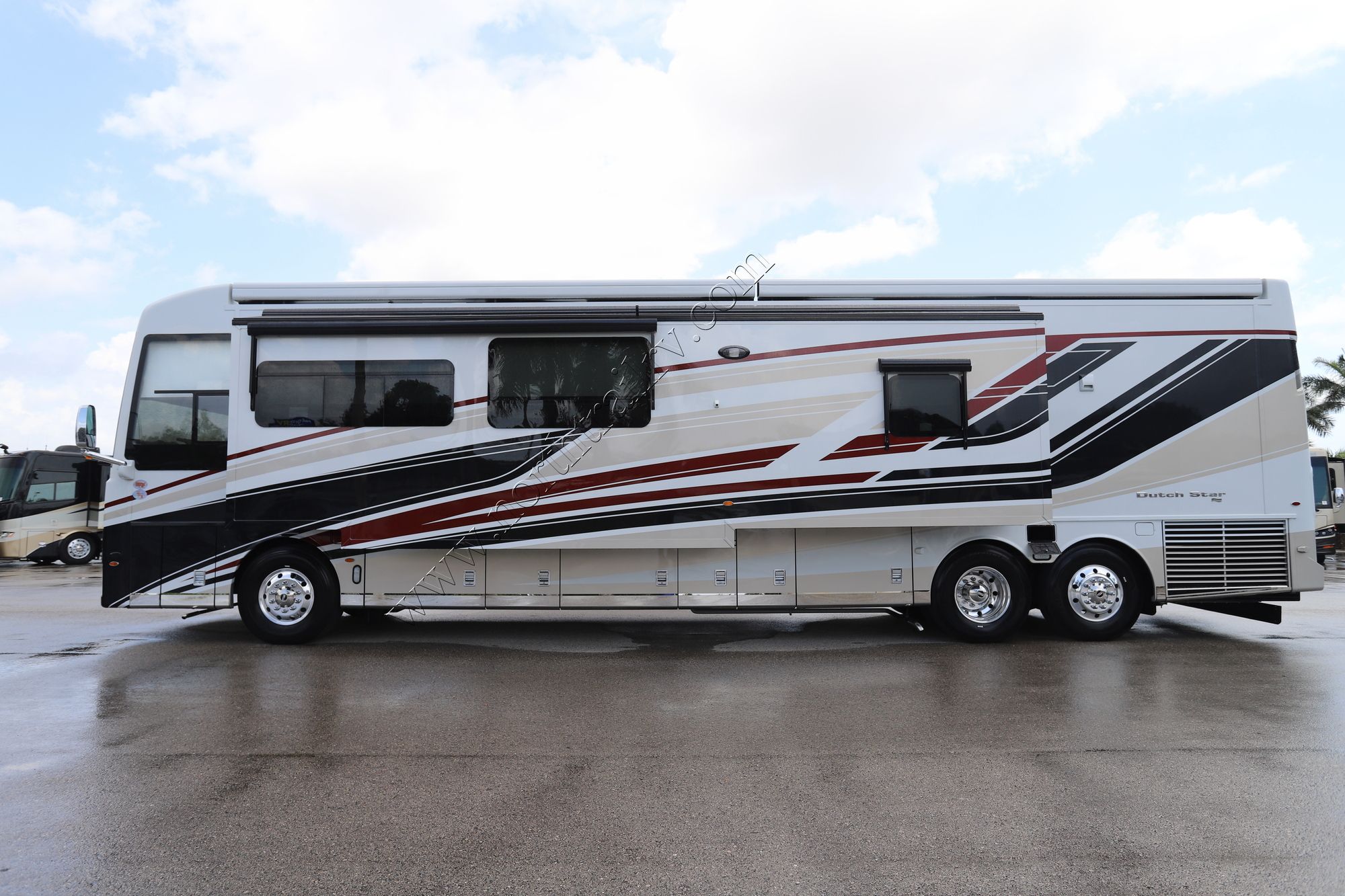 New 2026 Newmar Dutch Star 4369 Class A  For Sale