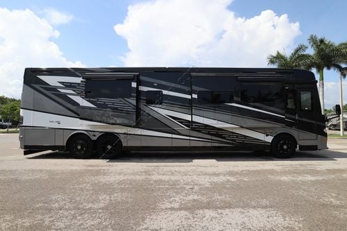 2026 Newmar King Aire 4596