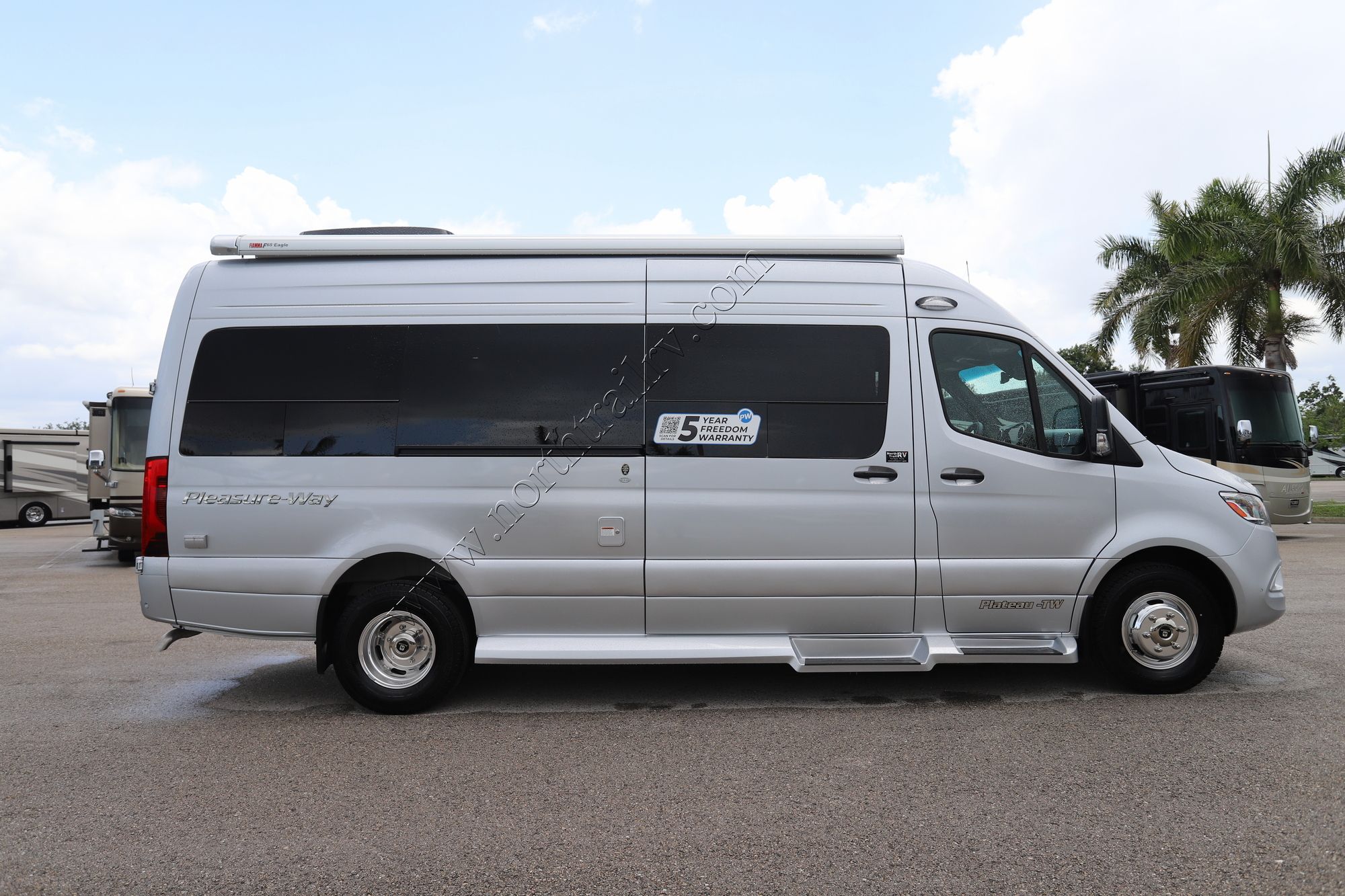 New 2025 Pleasure-Way Plateau TW Class B  For Sale