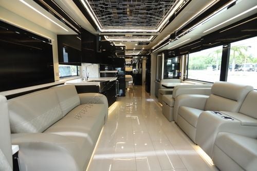 2023 Newmar King Aire 4596