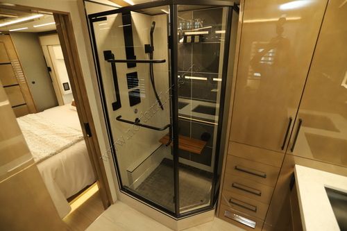2026 Newmar King Aire 4596