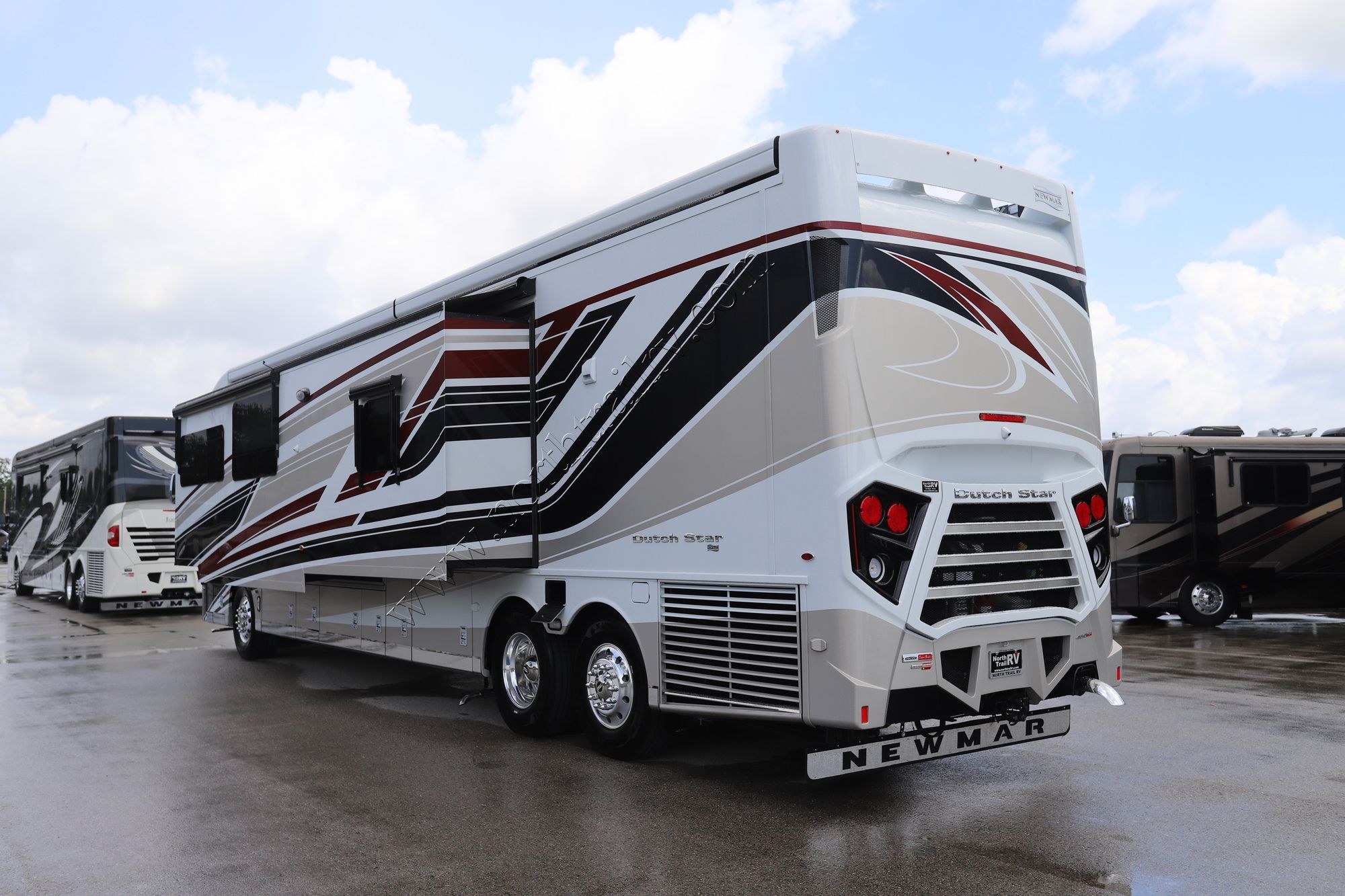 New 2026 Newmar Dutch Star 4369 Class A  For Sale