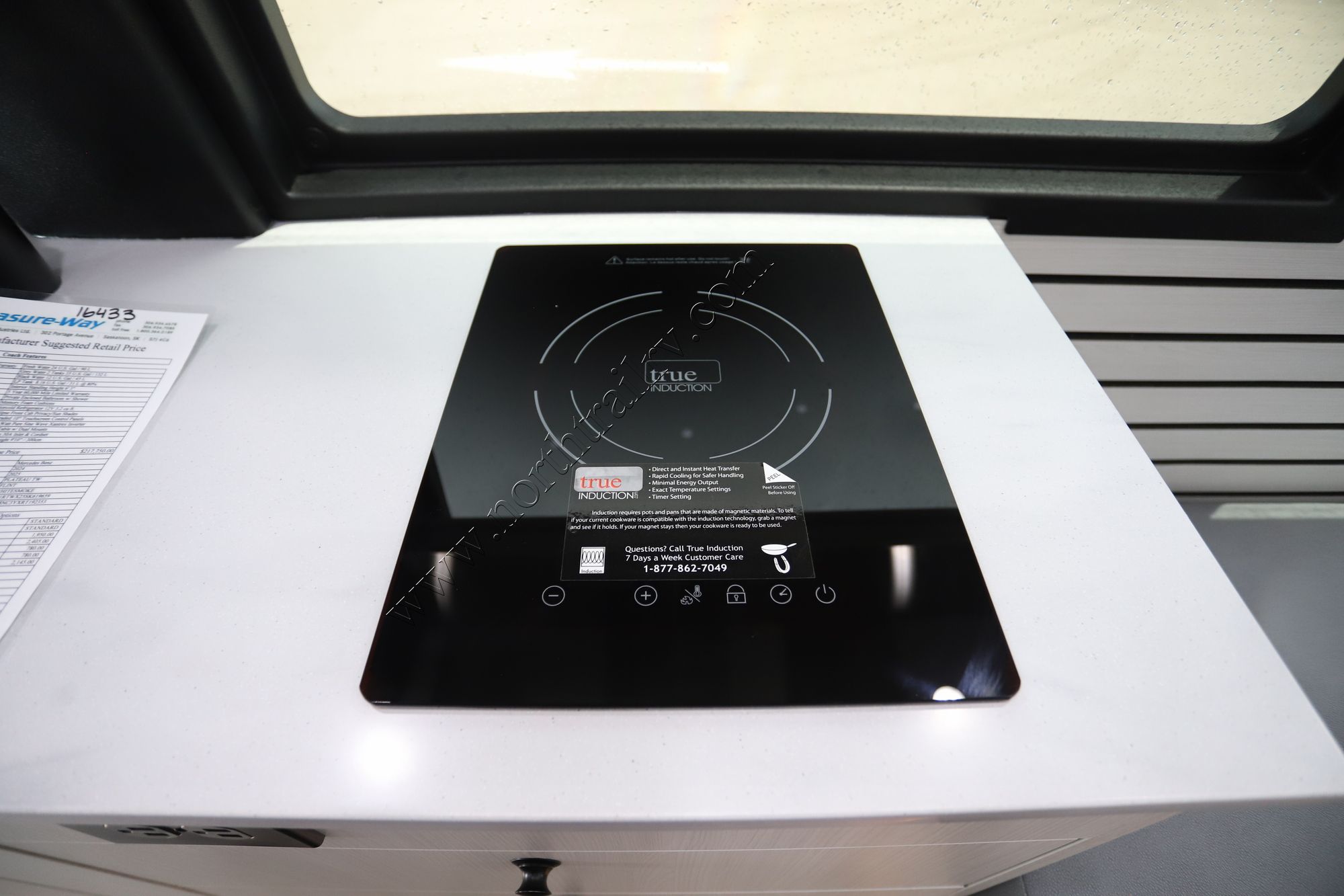 New 2025 Pleasure-Way Plateau TW Class B  For Sale