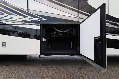 2020 Newmar London Aire 4551