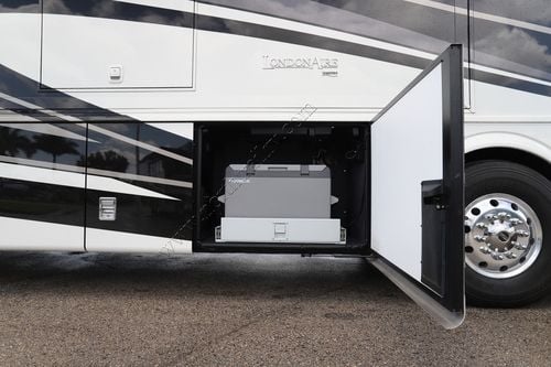 2020 Newmar London Aire 4551