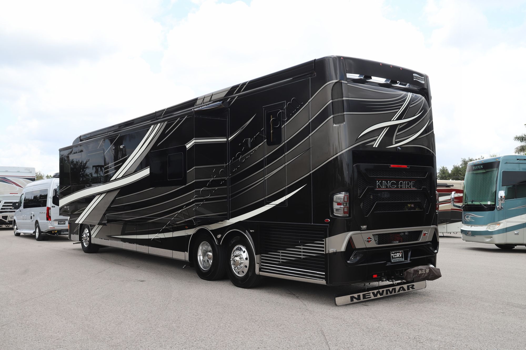 Used 2023 Newmar King Aire 4596 Class A  For Sale