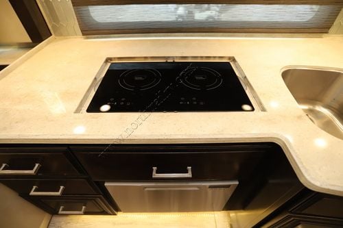 2020 Newmar London Aire 4551
