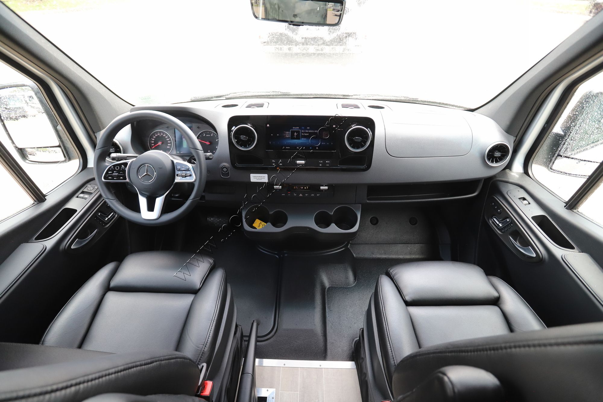 New 2025 Pleasure-Way Plateau TW Class B  For Sale