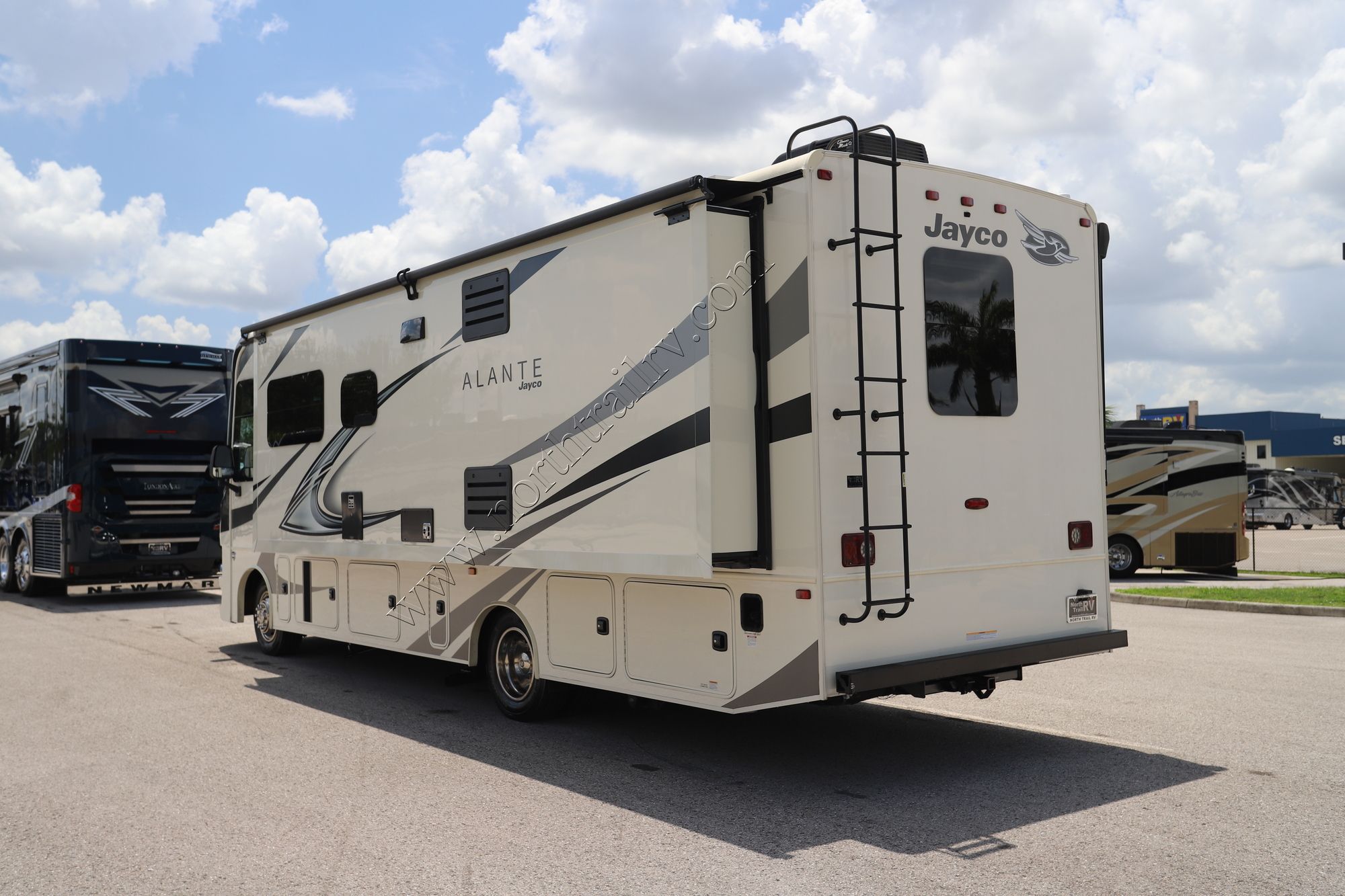 Used 2023 Jayco Alante 29S Class A  For Sale