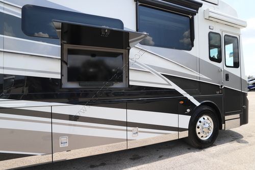 2025 Newmar Mountain Aire 4118