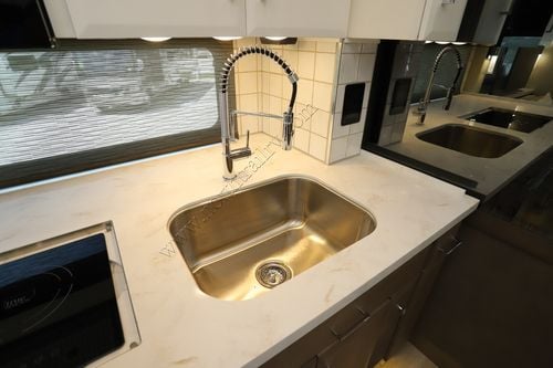 2025 Newmar Mountain Aire 4118