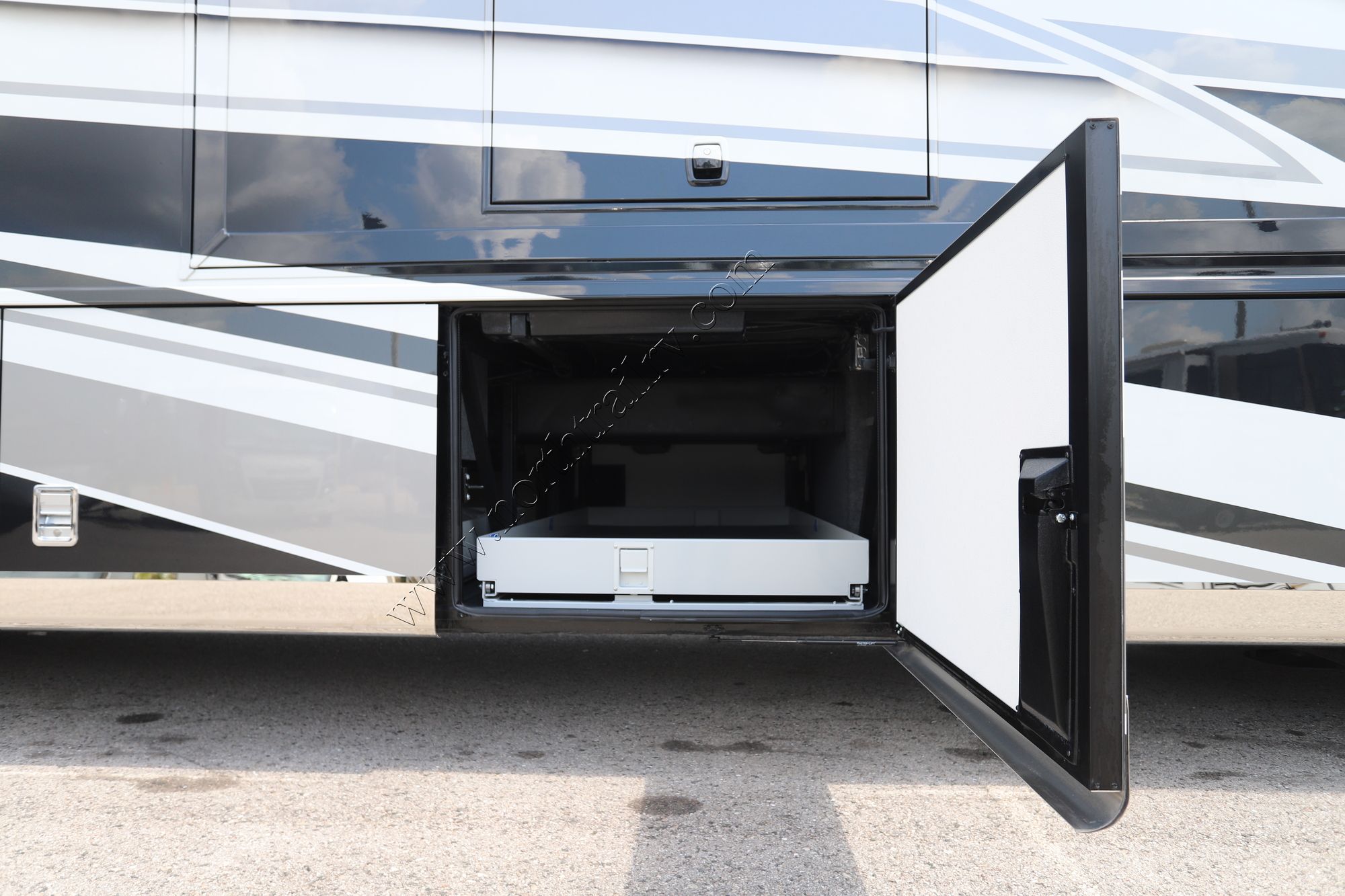 New 2025 Newmar Mountain Aire 4118 Class A  For Sale