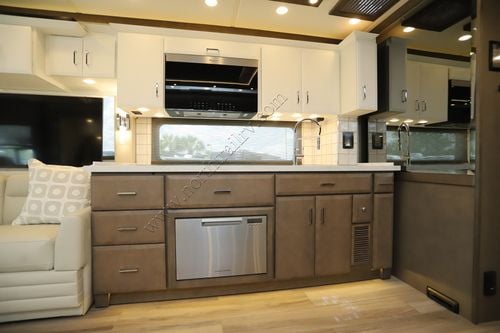 2025 Newmar Mountain Aire 4118