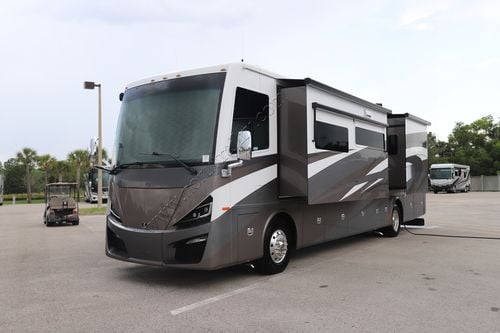 2020 Tiffin Motor Homes Phaeton 40IH