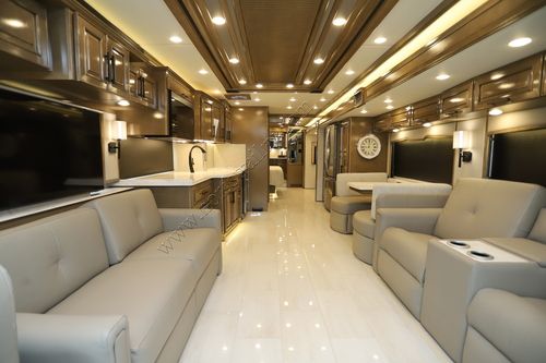 2026 Newmar London Aire 4595