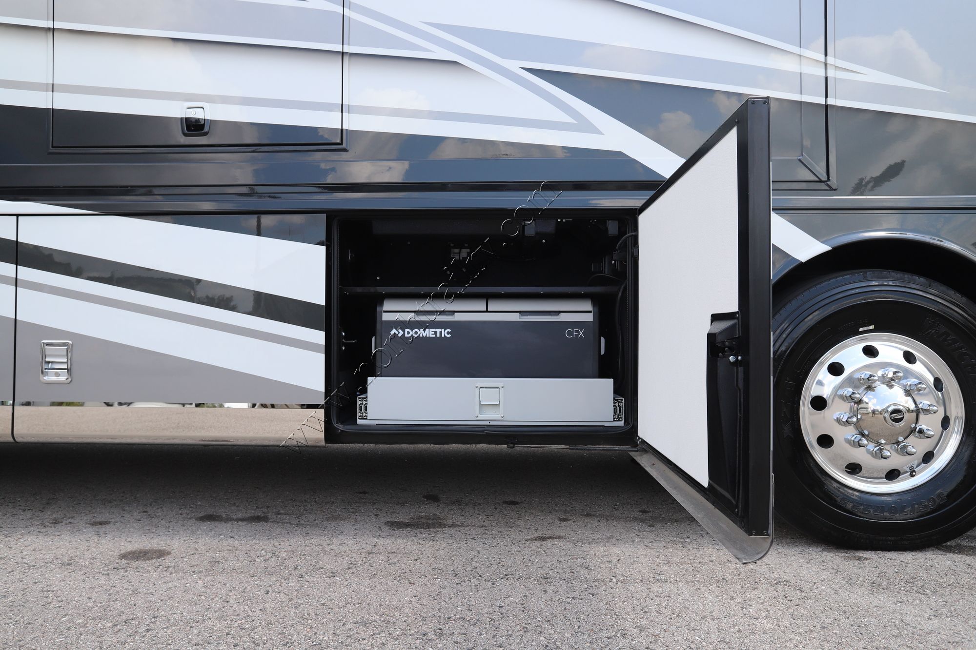 New 2025 Newmar Mountain Aire 4118 Class A  For Sale