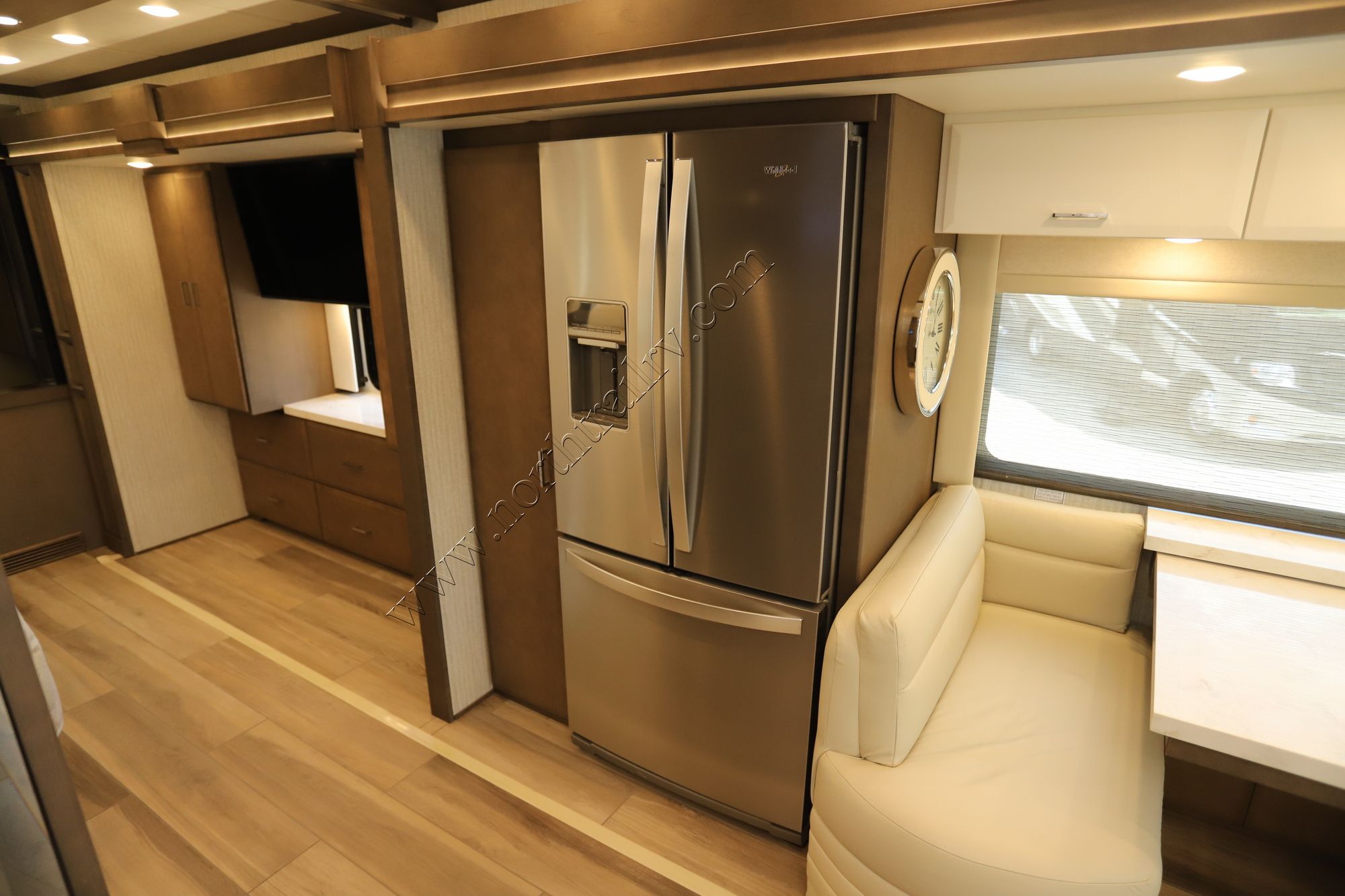 New 2025 Newmar Mountain Aire 4118 Class A  For Sale