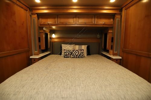 2020 Tiffin Motor Homes Phaeton 40IH