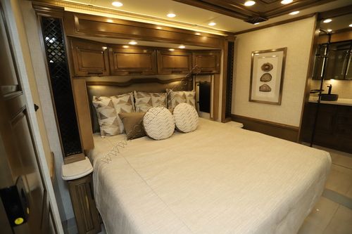 2026 Newmar London Aire 4595