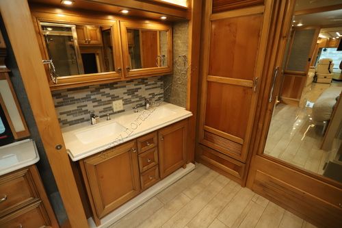 2020 Tiffin Motor Homes Phaeton 40IH