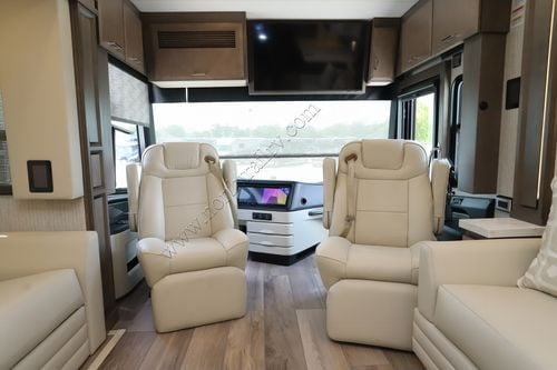 2025 Newmar Mountain Aire 4118