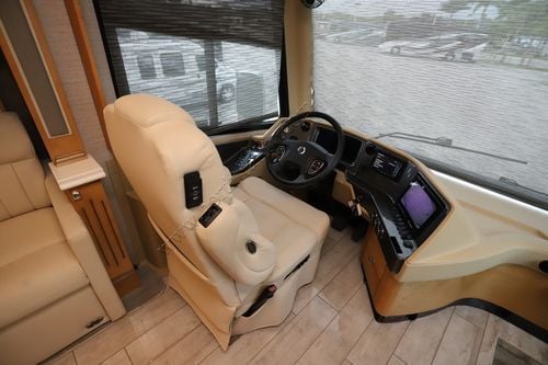 2020 Tiffin Motor Homes Phaeton 40IH