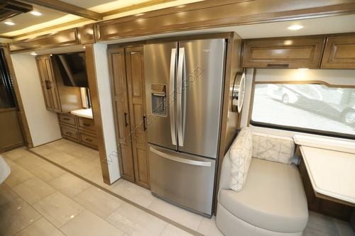 2026 Newmar Summit Aire 4505