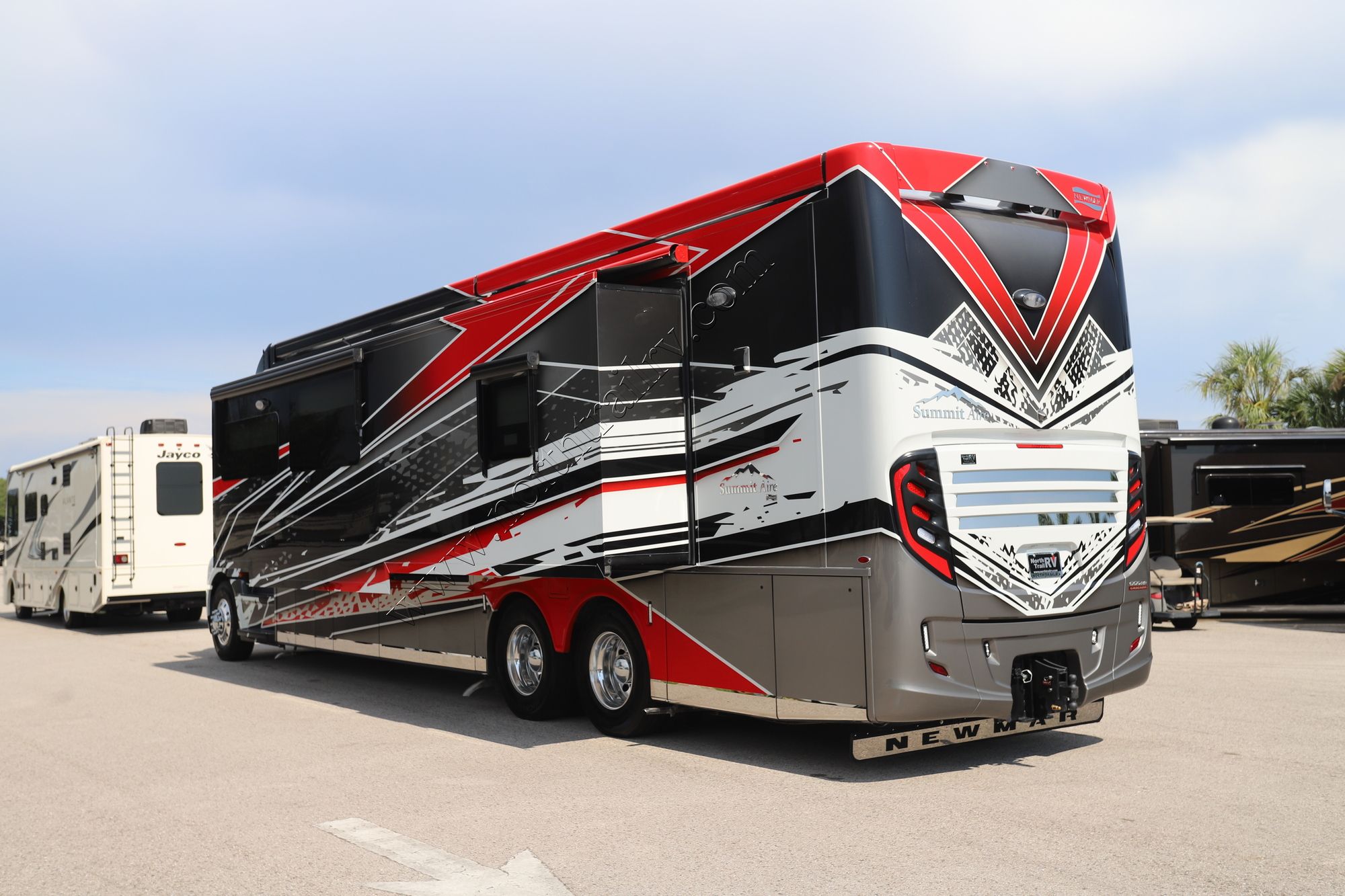 New 2026 Newmar Summit Aire 4505 Super C  For Sale