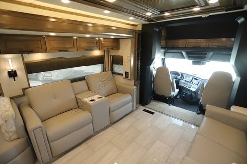 2026 Newmar Summit Aire 4505