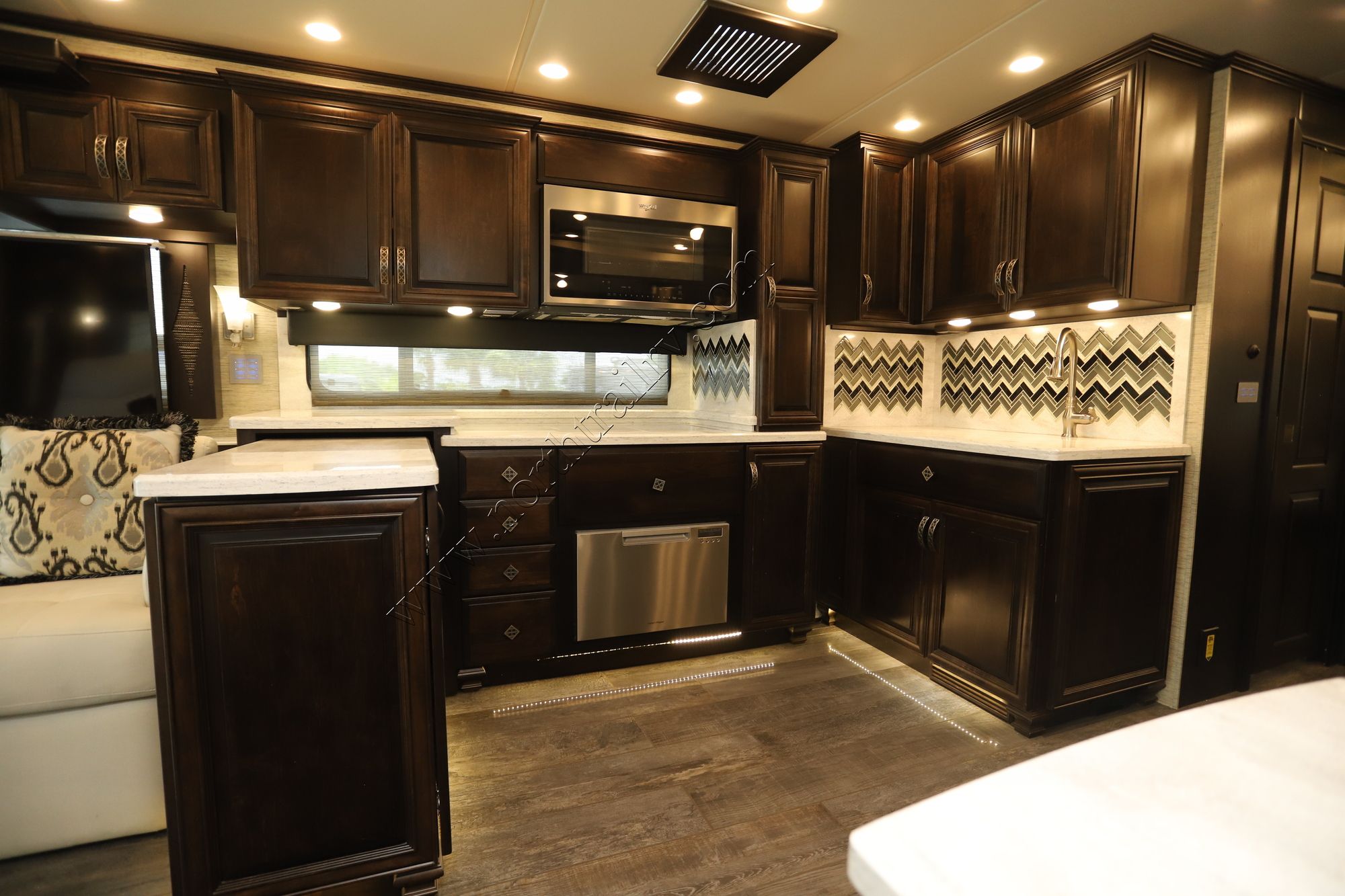 Used 2018 Newmar London Aire 4534 Class A  For Sale